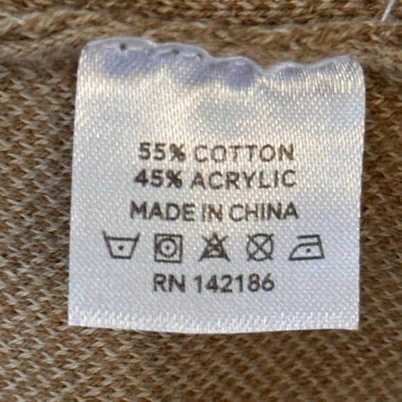 d.RT - Knit Celtic Monogram Sweatshirt (New Without Tags) - Picture 8 of 8